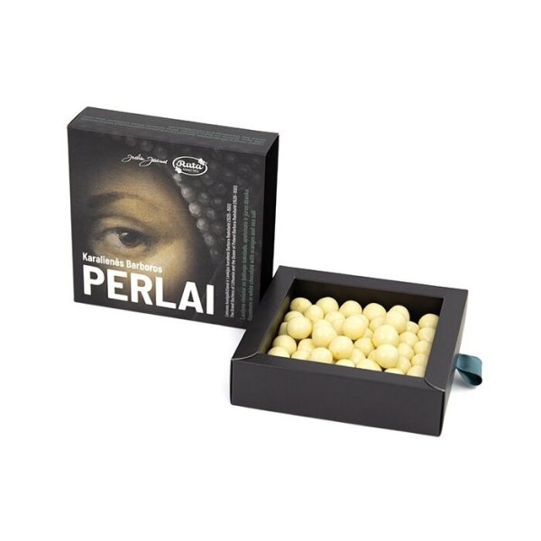 Lazdyno riešutai su baltuoju šokoladu, apelsinais ir jūros druska „Karalienės Barboros perlai”, 150 g